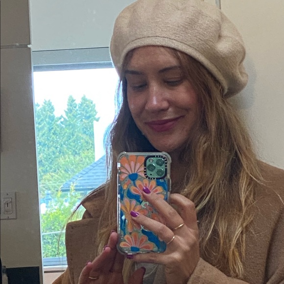 Meet your Posher, Sarah - Picture 1 of 1